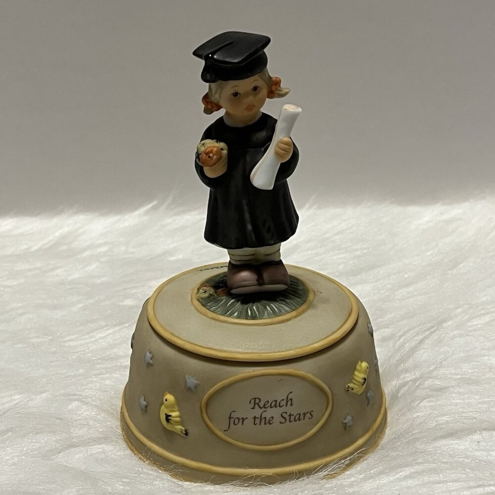 Goebel Berta Hummel Graduation Wish Music Box Figure 2003 Certificate Included